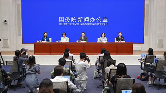 医院回应座椅上印代孕广告