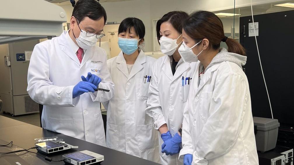 租客租房卧室卫生间爬出大量蜈蚣