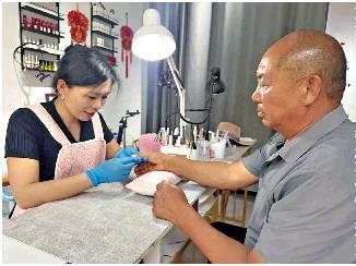 敦促美方立即停止全球范围内网络攻击